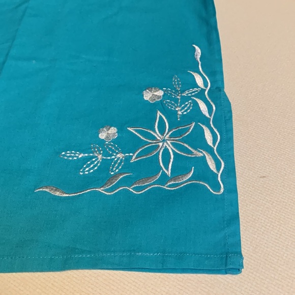 Collections Boho Embroidered Blouse NWOT - Picture 5 of 6